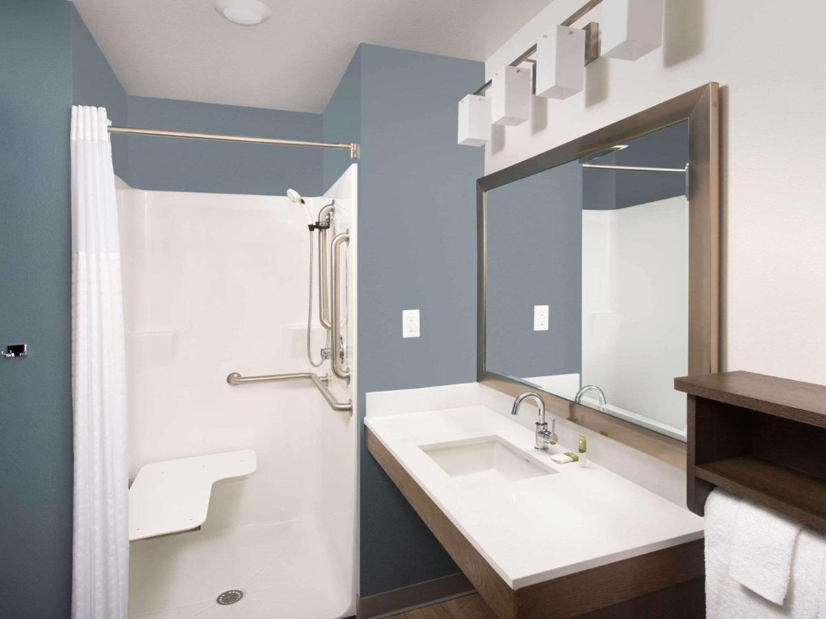 Woodspring Suites Toledo Maumee Exterior photo