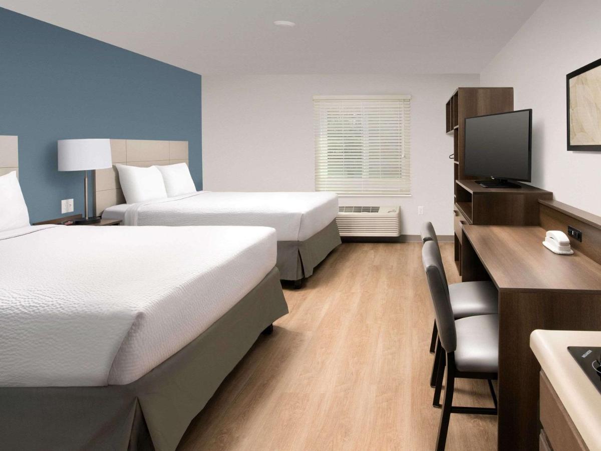 Woodspring Suites Toledo Maumee Exterior photo